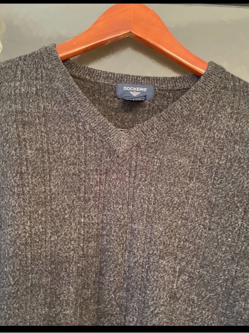 Dockers Mens V-neck Soft Casual Long Sleeve Dark Gray Ribbed Sweater Size Large - Picture 2 of 8